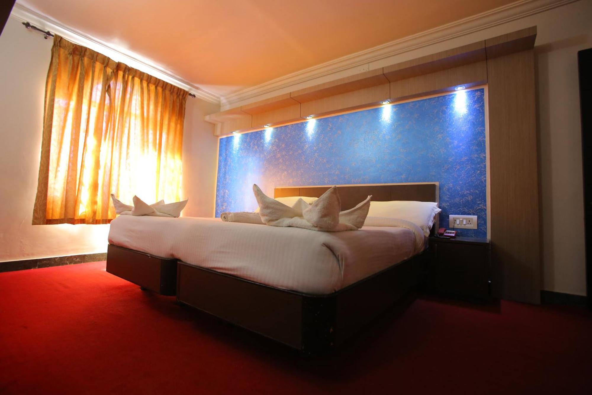 City Palace Hotel Ooty Exterior photo